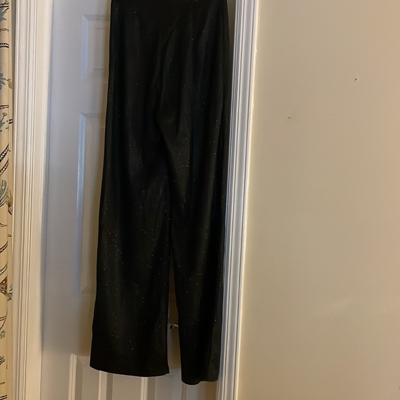 ⭐️SALE⭐️Ladies NEW dressy pants black with bit of shimmer Size S. BNWOT - Picture 2 of 4